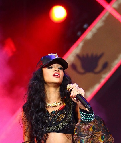  Performs Barclaycard Wireless Festival In ロンドン [8 July 2012]