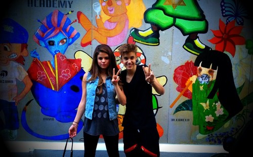 Selena Gomez and Justin Bieber
