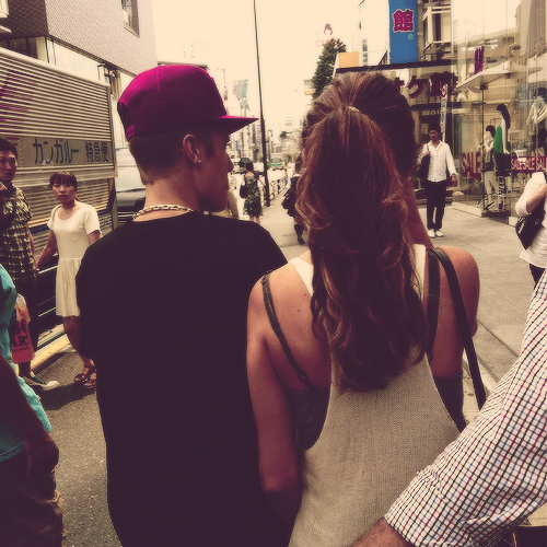  Selena & Justin in Tokyo