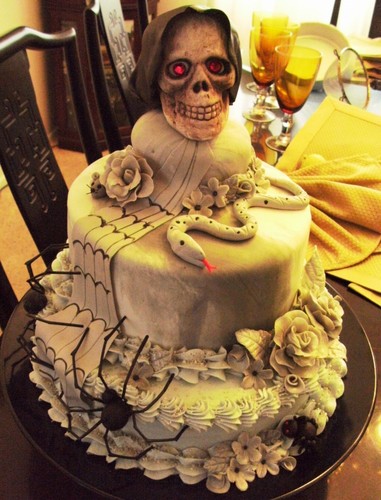  Skull cake