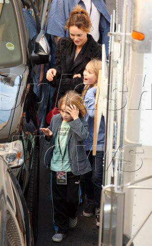  Vanessa Paradis, Lily-rose and Jack in L.A. 01/30/2010