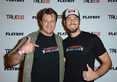 Zachary Levi with Nathan Fillion at Comic Con 2012
