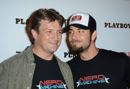  Zachary Levi with Nathan Fillion at Comic Con 2012