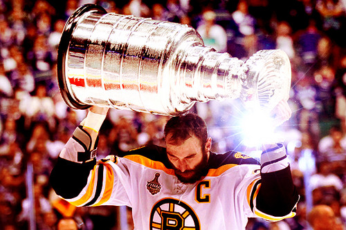  Zdeno Chara and the Stanley Cup - 2011