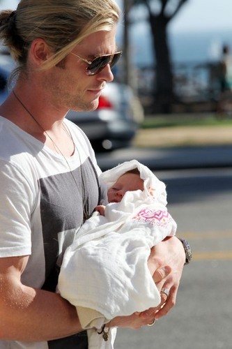 Chris Hemsworth and Elsa Pataky Take Baby India on a Walk