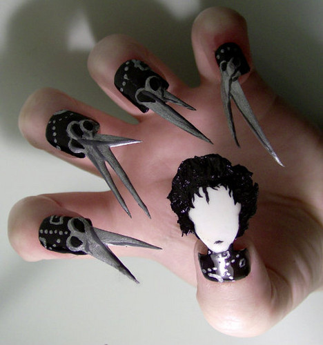  Edward Scissor Nails