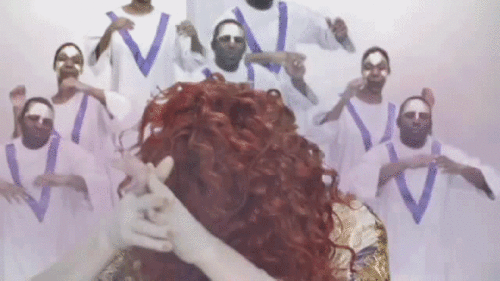  Florence Welch in 'Dog Days Are Over' 음악 video