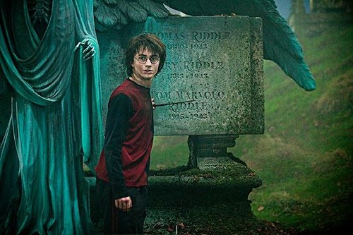  Harry Potter and the Goblet of apoy Graveyard Scene