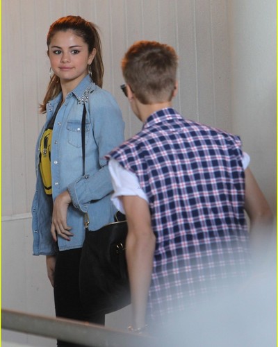  Justin Bieber & Selena gomez New zeland 2012