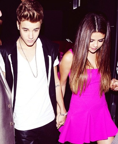 Justin Bieber and Selena Gomez out to dinner 