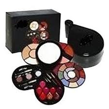  Make-up kits