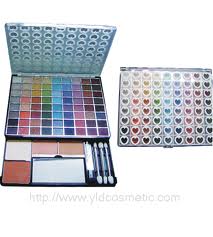 Make-up kits