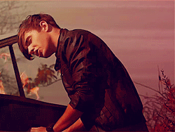 Nathan Warzone đàn piano