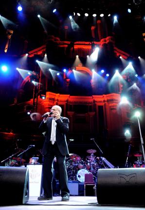  Phil Collins Live