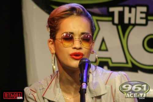  Rita Ora - iHeartRadio شارلٹ Studio at Channel 96.1 - July 18, 2012