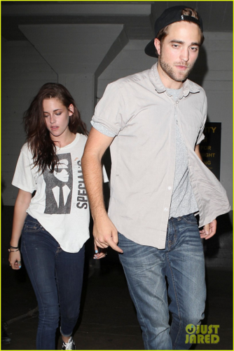  Robert&Kristen - Spending the evening at The Hotel Cafe - July 19, 2012