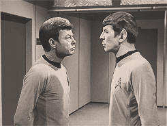  Spock and 본즈