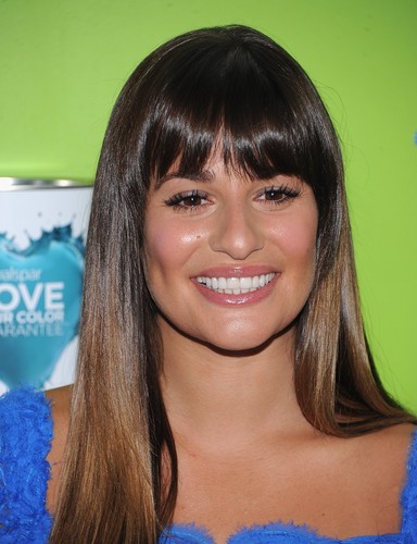  Valspar Hands For Habitat Unveiling Hosted سے طرف کی Lea Michele - July 20, 2012