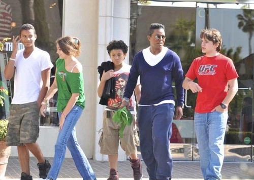  jaafar, paris, jermajesty, jermaine and prince out in town in calabasas
