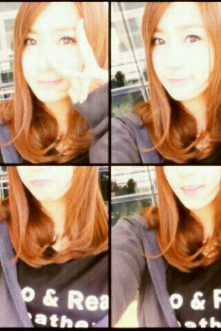  120527 A roze Hayoung’s Selca Update