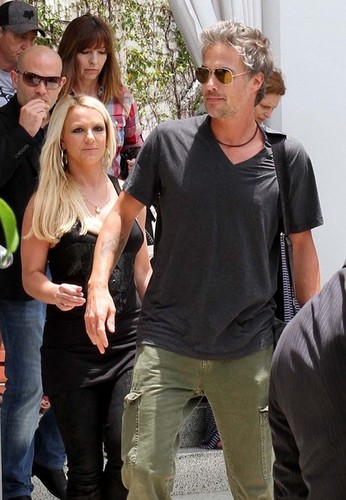  Britney Spears and Jason Trawick Head Out In Miami [July 24, 2012]