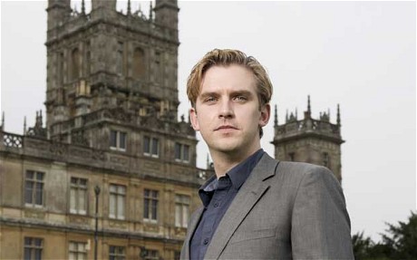  Dan Stevens, Of 'Downton Abbey', at Highclere गढ़, महल