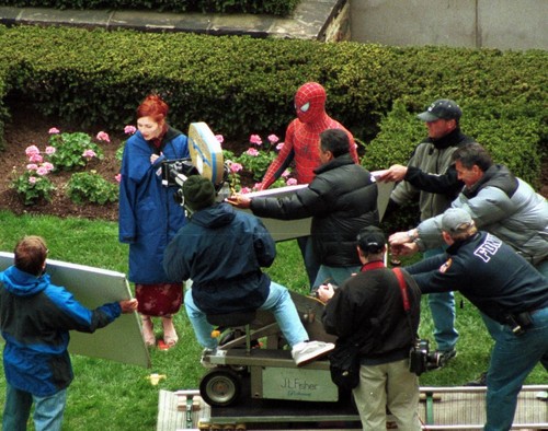  Kirsten behind the scenes of "Spider-Man"