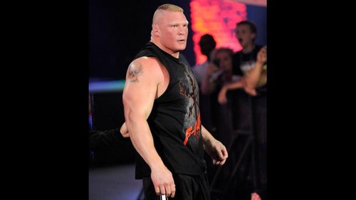  Lesnar accepts HHH challenge