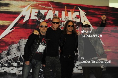  Metallica Celebrates 30 Years Of Career