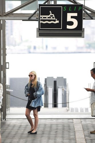  On the Set of 'Very Good Girls' in NYC [July 31, 2012]