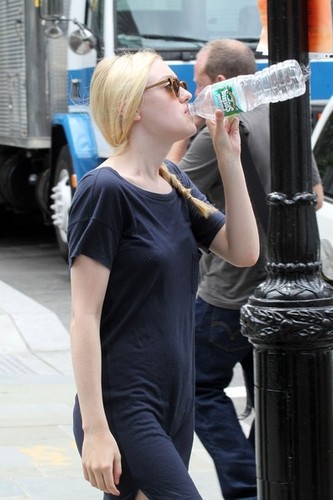  On the Set of 'Very Good Girls' in NYC [July 31, 2012]