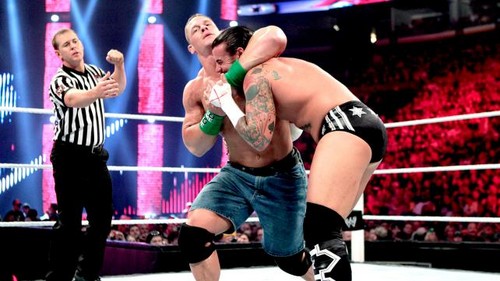  Punk vs Cena (Chmapionship match)