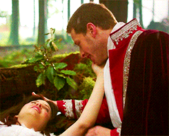  Snowing Intimate Touching