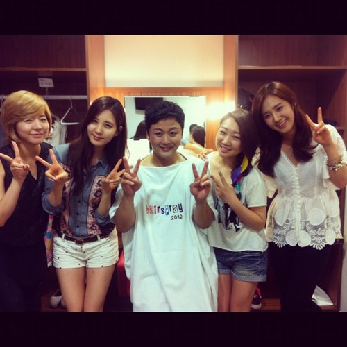  Sunny, Seohyun & Yuri @ Cuộc thi hoa hậu tóc musical Backstage