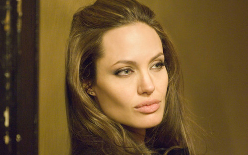 Angelina Jolie - Wanted