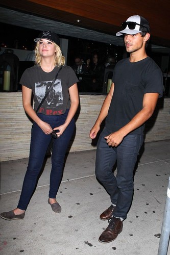  Ashley and Taylor at Red O Mexican Restaurant in L.A. (August 9)