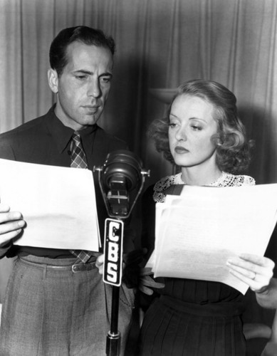  Bette & Humphy Bogart recording for CBS radio