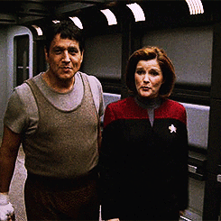  Chakotay and Janeway