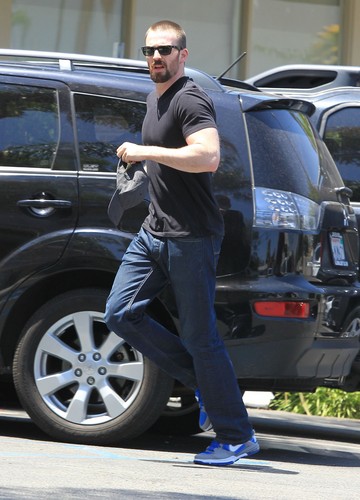 Chris leaving a dermatology clinic in Studio City (July 23rd, 2012)