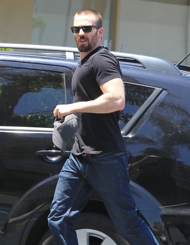  Chris leaving a dermatology clinic in Studio City (July 23rd, 2012)