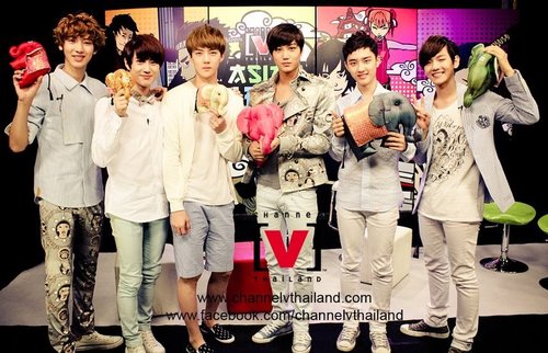  EXO-K at Channel V – Official mga litrato