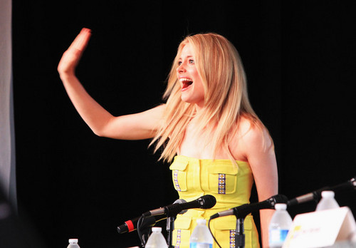  Gillian Jacobs at Comic Con 2012
