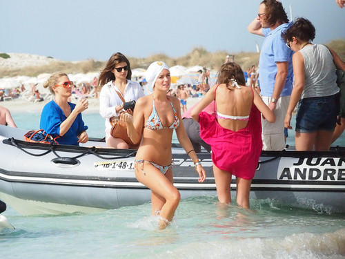  James Blunt On Vacation In Formentera [June 28, 2012]