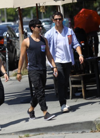 Jonas Brothers 2012 new photos