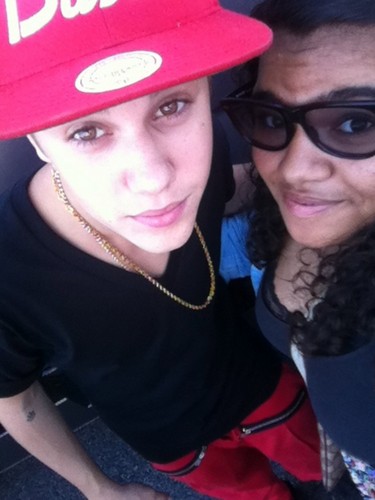  Justin , fan, 2012