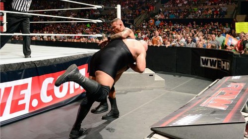  Orton vs প্রদর্শনী