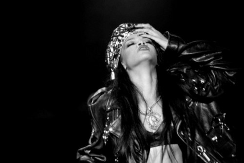  rihanna shares some fotografias on facebook from the 'Peace and amor Festival and Kollen Festival 31/8/12