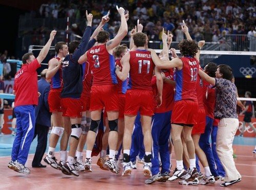  Russia wins olympic vàng medal in men's bóng chuyền