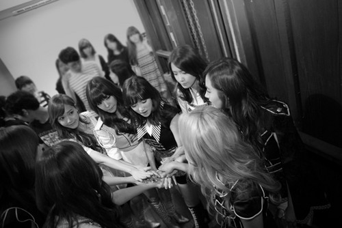  SNSD at Tokyo Dome for SMtown World tour lll on 5th Anniversary