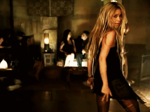 Shakira in ‘Objection (Tango)’ Muzik video